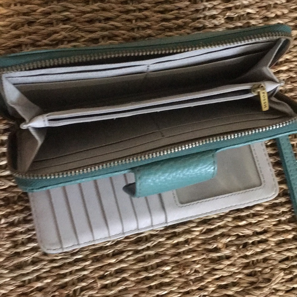 Fossil Wallet - Picture 5 of 6